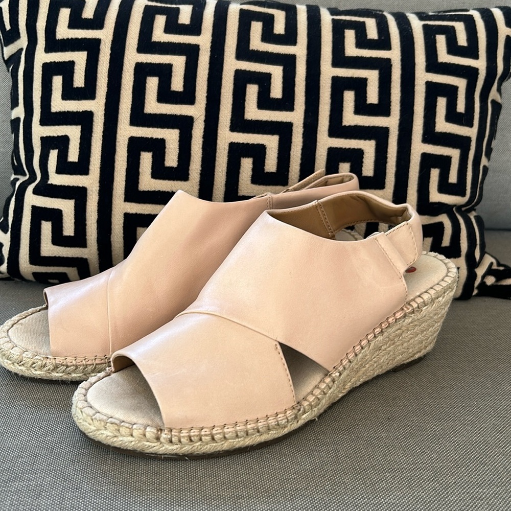 Clarks Espadrille Wedge Sandals Size 8